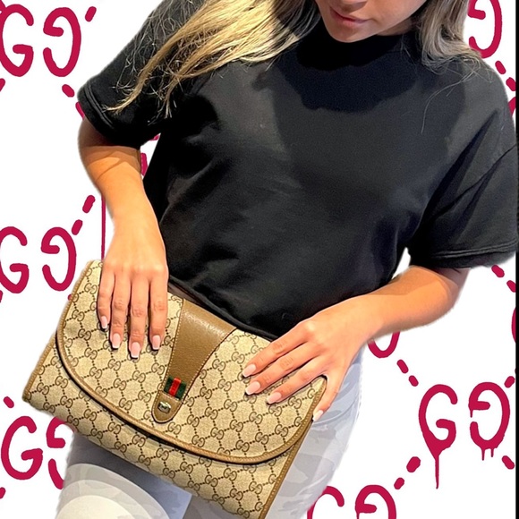 Gucci Ophidia Supreme GG Monogram Clutch